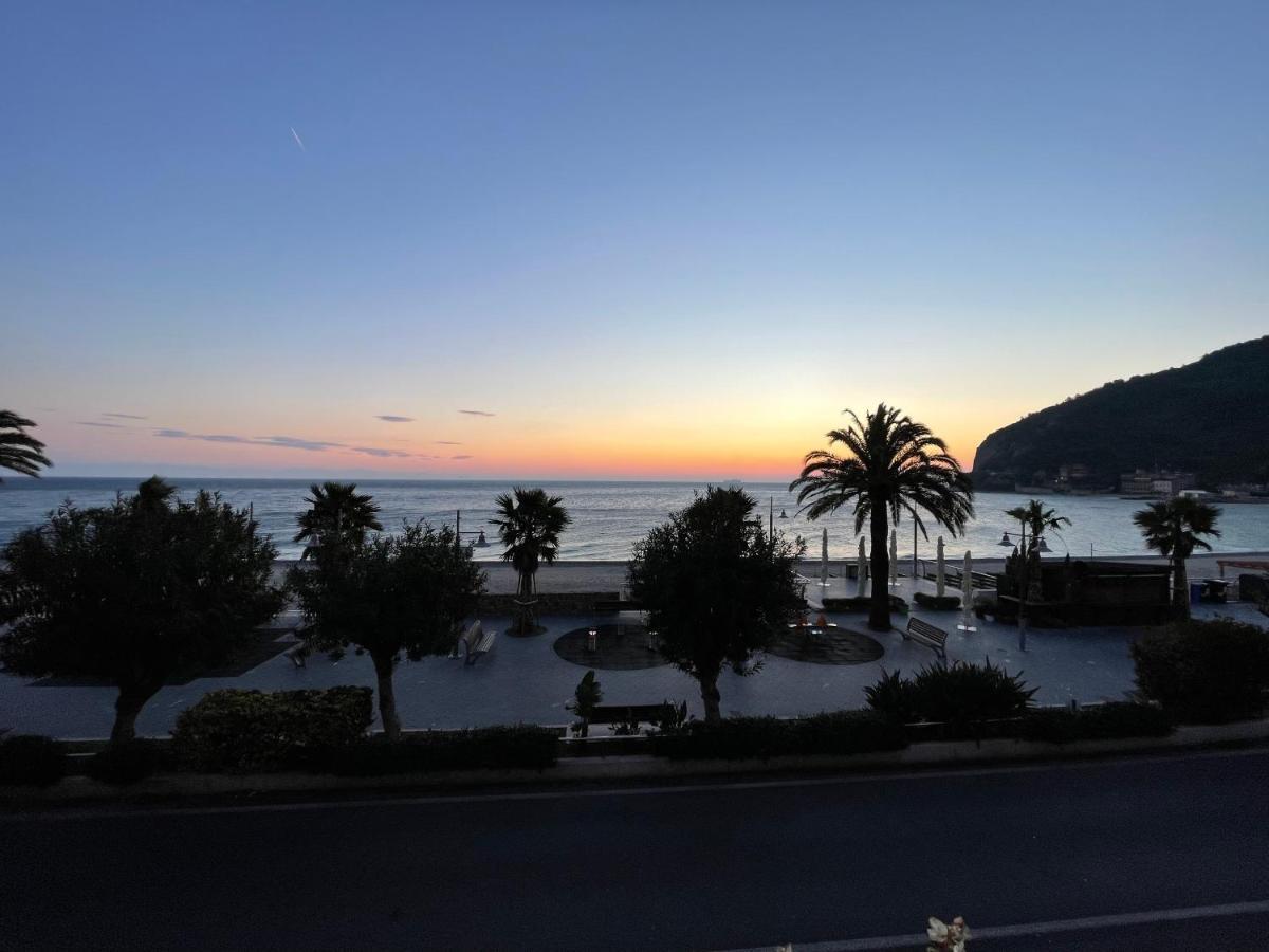 Bed and Breakfast Ca' De Tobia Noli Esterno foto